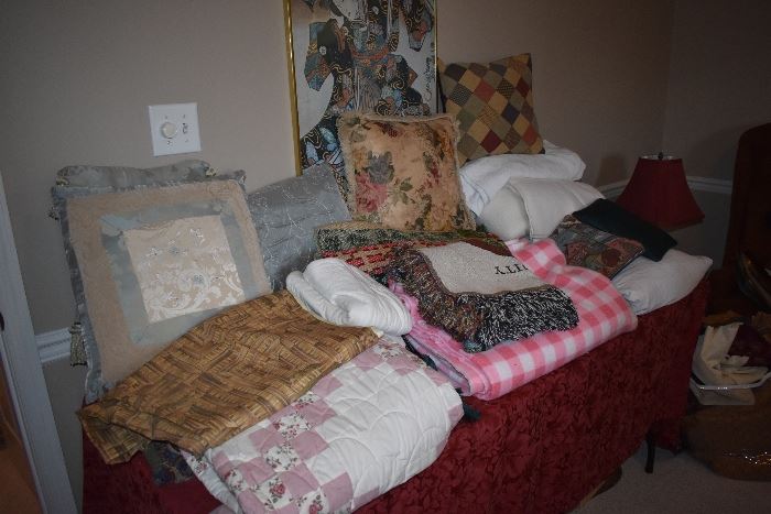 Blankets, Comforters