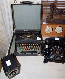 nice vintage typewriter