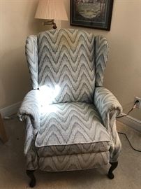 Wing Back Recliner
