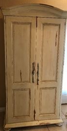 Armoire