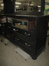 Pulaski Dresser with Mirror