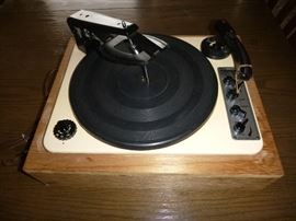 Table top record player