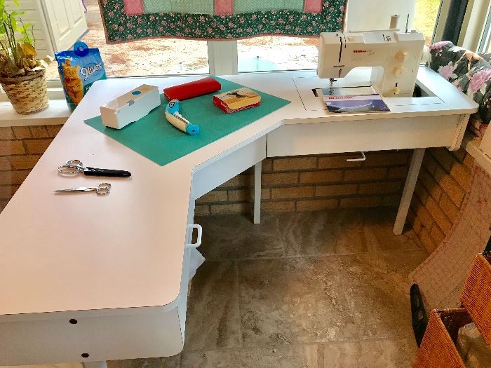 Corner sewing/craft table
