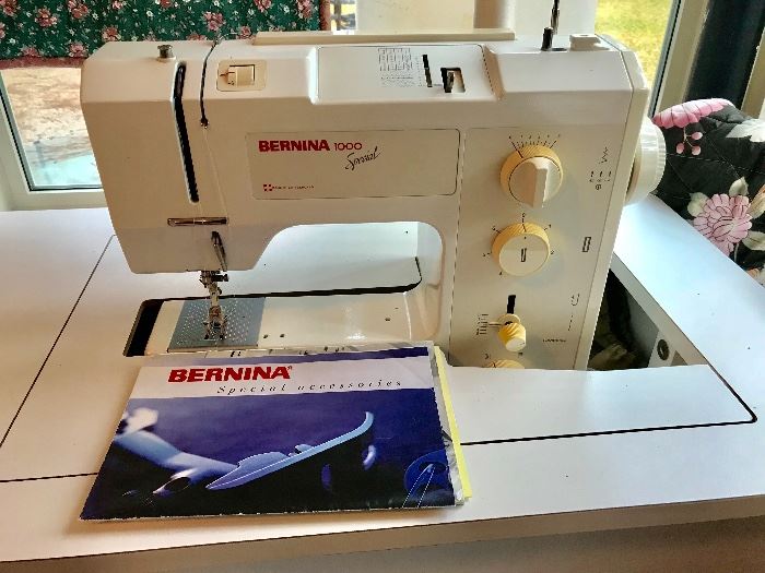 Bernina 1000 Special sewing machine