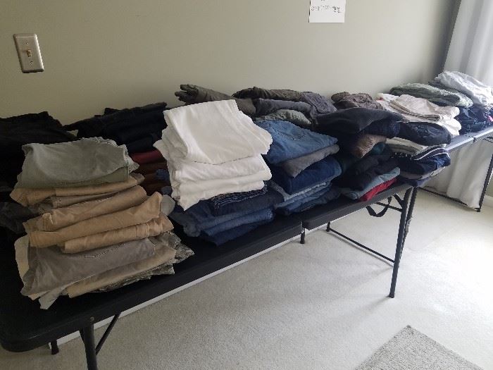 Approx 100 jeans, shorts, all s/m/l