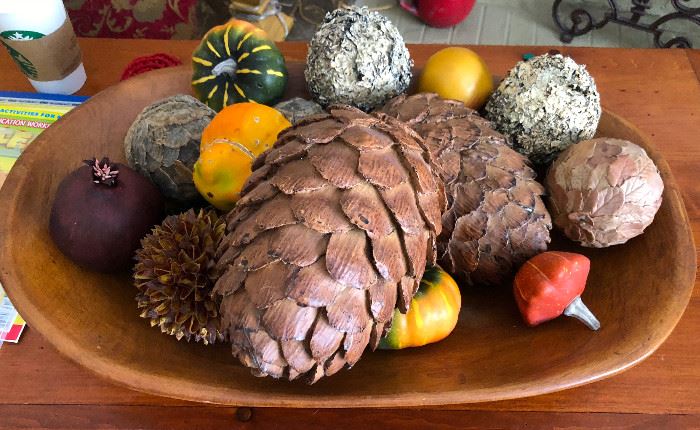 Awesome large trencher bowl - as you can see from the pic, you can do anything with this bowl.  Display apples or gourds, pinecones in the fall, put vintage ornaments in Winter, along with greens.  Ideas are endless.