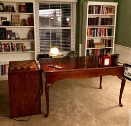 Lovely desk