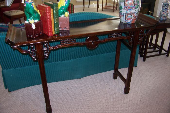 Very nice mahogany sofa table/console with an oriental flavor