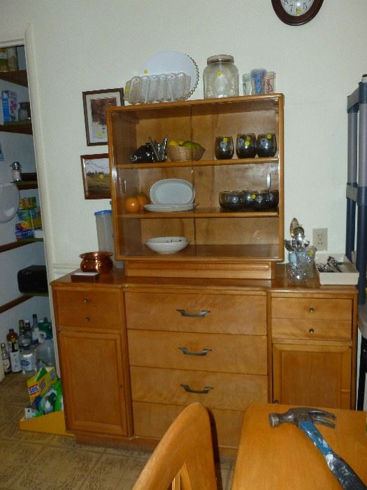 Awesome Baumritter Mid-century China Cabinet..for those of you who looked at it with the glass covered, we got that stuff off and it looks perfect!