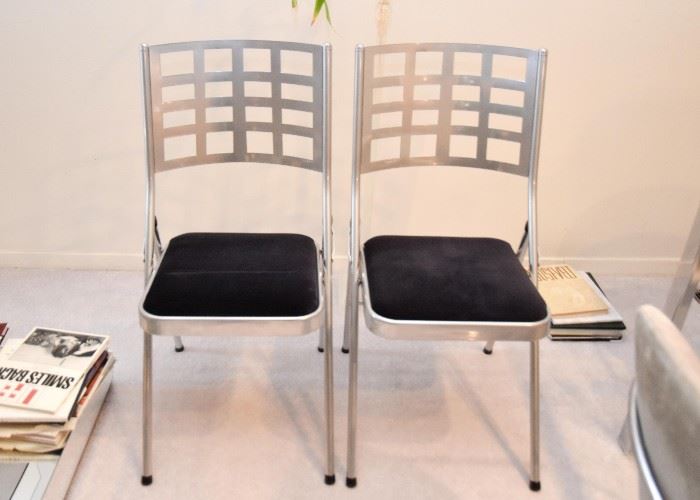 Contemporary Folding Chairs (Set of 4)