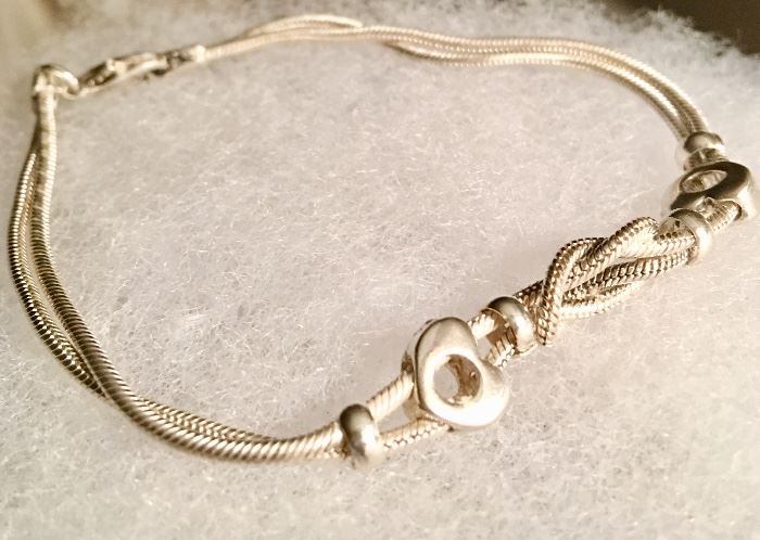 Sterling bracelet w/stylized heart