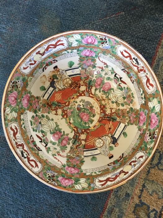 Pair/Famille Rose porcelain bowls,
10” across
