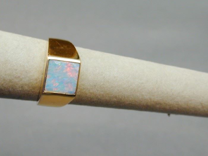 14k Opal Ring Size 7.25