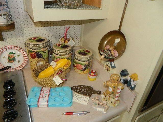 Vintage Canister Set & Collectibles