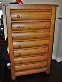 Thomasville oak lingerie chest
