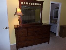 Mission style dresser w/mirror