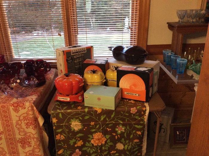 Le Creuset pots and stand in boxes