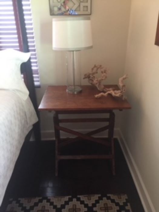vintage wood night table, carpet and contemporary lamps