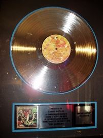 Kenny Rogers Gold Record for The Gambler ... PLEASE NOTE: THE FAMILY CHOSE TO KEEP THIS ITEM
