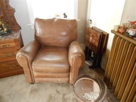 Leather recliner