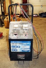 CENT-TECH HEAVY DUTY BATTERY CHARGER / ENGINE STARTER, 6/12V, MODEL 62292