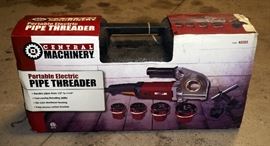 CENTRAL MACHINERY PORTABLE ELECTRIC PIPE THREADER, MODEL 62203, NIB
