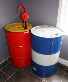 SHELL ROTELLA T TRIPLE PROTECTION SAE 15W-40 55 GALLON DRUM APPROX 1/4 FULL AND EMPTY AMS OIL 55 GALLON DRUM