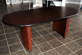 OVAL CONFERENCE TABLE 29"H X 72"W X 36"D