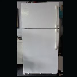 Frigidaire Refrigerator 