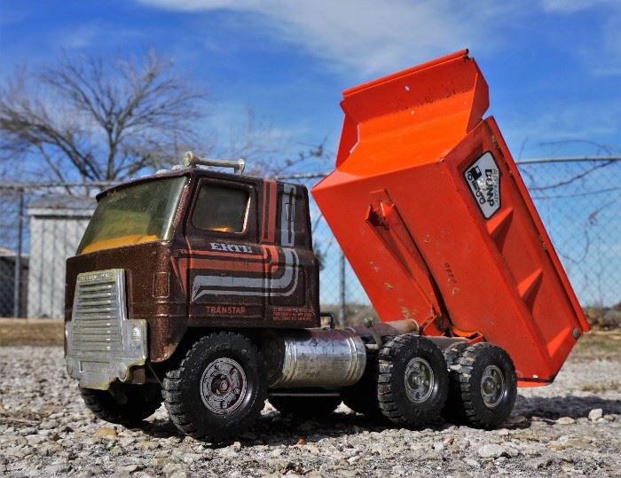 Ertl dump truck