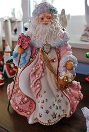 Danbury Mint musical Santa