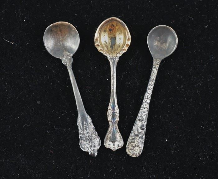 Sterling silver salt cellar spoons