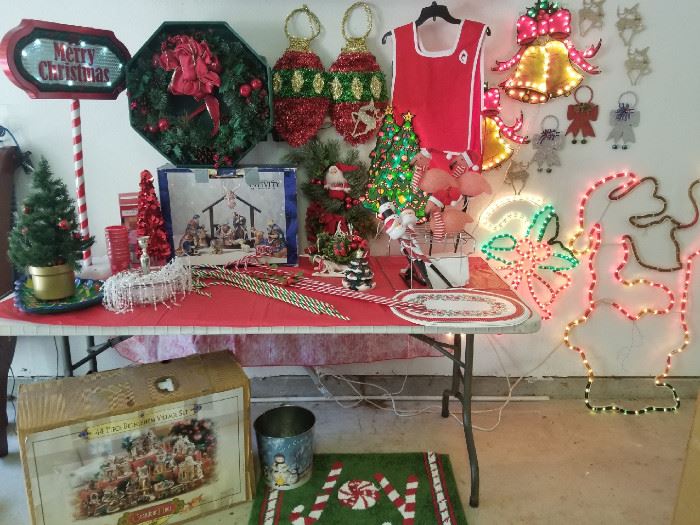 LOTS of CHRISTMAS Items