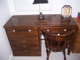 ETHAN ALLEN DESK