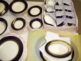 8 PC SET OF CHINA MYOTT LON CO. ELIZABETH II CROWNING JUNE 2nd 1953 ENGLAND 2913