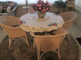 Wicker Table/4 Chairs