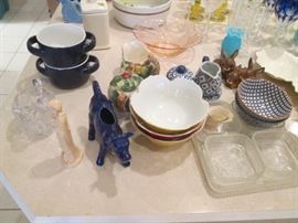 Assorted Kitchen Items