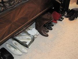 Ladies Boots and shoes size 8.