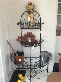 FRENCH WIRE PLANT STAND