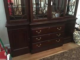 CONTEMPORARY GEORGIAN BREAKFRONT