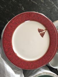 SET OF SERVICE PLATES