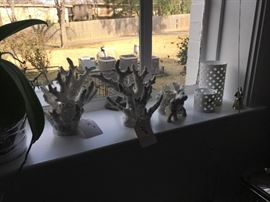WHITE CORAL AND OTHER DECORATIVE ACCESSORIES