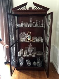 PAIR OF CONTEMPORARY MAHOGANY BREAKFRONTS MANUFACTURED FOR M. S. RAU NEW ORLEANS