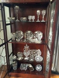 PAIR OF CONTEMPORARY MAHOGANY BREAKFRONTS MANUFACTURED FOR M. S. RAU NEW ORLEANS