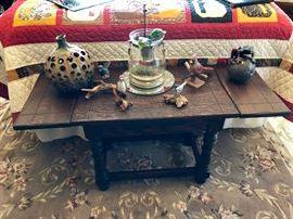 Cute Vintage Table With Pull Out Leafs