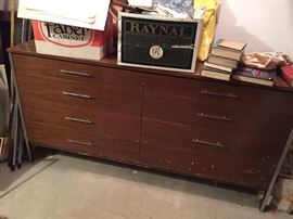Paul McCobb Mid-century 8 drawer dresser