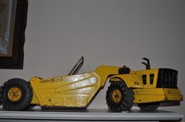 Tonka Trucks Scraper Loader Dump Truck 1960s/early 1970s