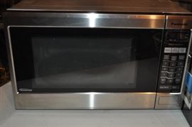 Panasonic microwave -- works GREAT! Replaced with a larger oven