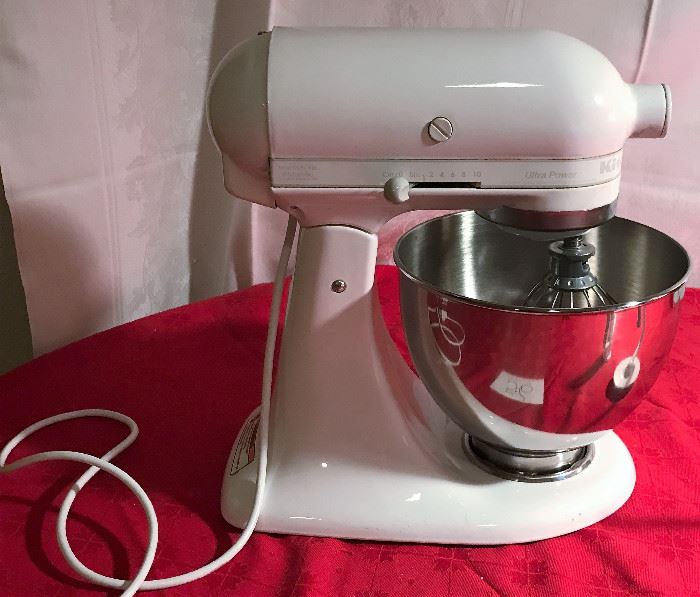  KitchenAid Ultra Power Mixer w/ 2 attachments http://www.ctonlineauctions.com/detail.asp?id=679957