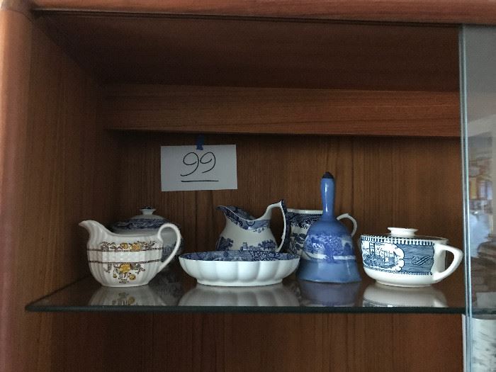  Assorted blue ceramic bowls creamers http://www.ctonlineauctions.com/detail.asp?id=680843